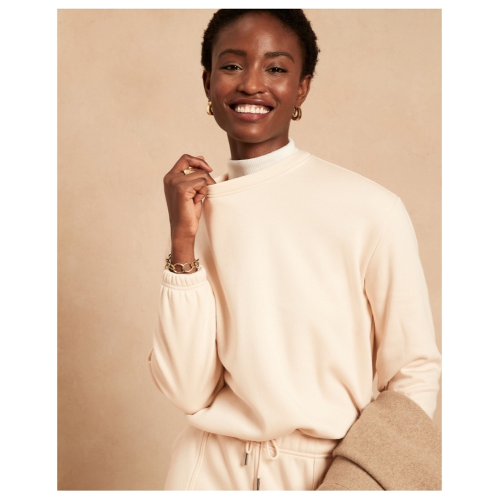 Banana Republic Cozy Velour Lined Bubble Sleeve Sweater/ Creme White - Picture 3 of 4